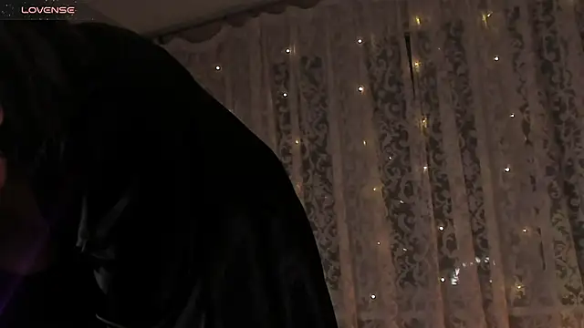 Ana Peachy  online show from November 20, 2025, 8:20 pm