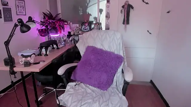 Snapshot of gothic_do11 chatting on October 10, 2025, 8:20 pm gothic do11 online show from October 10, 2025, 8:20 pm