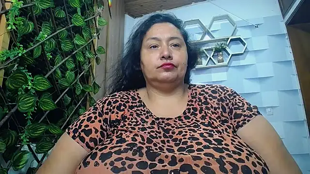 Snapshot of TistMature chatting on November 19, 2025, 1:22 pm TistMature online show from November 19, 2025, 1:22 pm