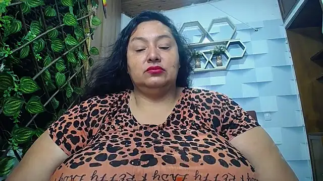 Snapshot of TistMature chatting on November 8, 2025, 1:03 pm TistMature online show from November 8, 2025, 1:03 pm