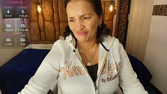 Snapshot of MarilynMiilf_ chatting on May 13, 2026, 7:32 pm MarilynMiilf online show from May 13, 2026, 7:32 pm