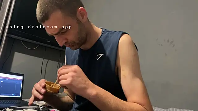 Snapshot of ThatGuyNextDoor1992 chatting on September 17, 2025, 9:06 pm ThatGuyNextDoor1992 online show from September 17, 2025, 9:06 pm