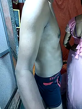 SHANAYA94 online show from December 17, 2025, 6:13 pm