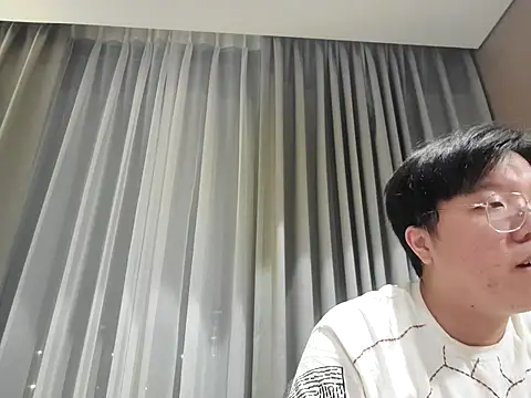 Snapshot of ksshp9502 chatting on January 19, 2026, 12:09 pm ksshp9502 online show from January 19, 2026, 12:09 pm