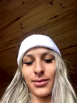 AliceStone19 online show from December 16, 2025, 5:39 pm