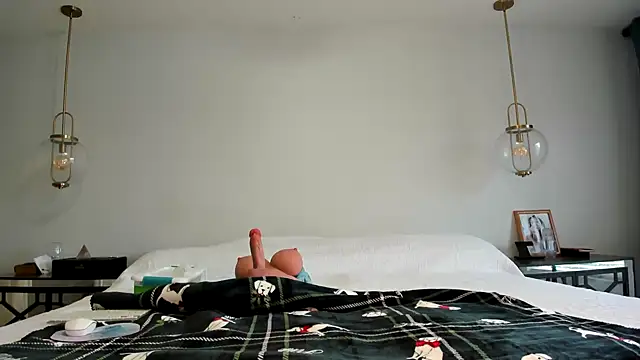 MerceyMercedeez online show from January 14, 2025, 3:04 pm
