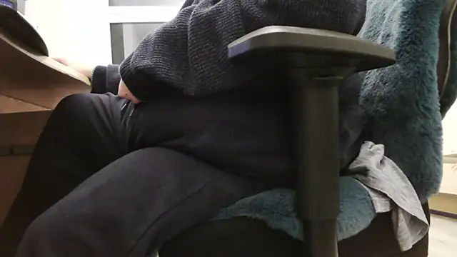 Snapshot of chubbysmallcock@xh chatting on November 1, 2025, 4:34 pm chubbysmallcockxh online show from November 1, 2025, 4:34 pm