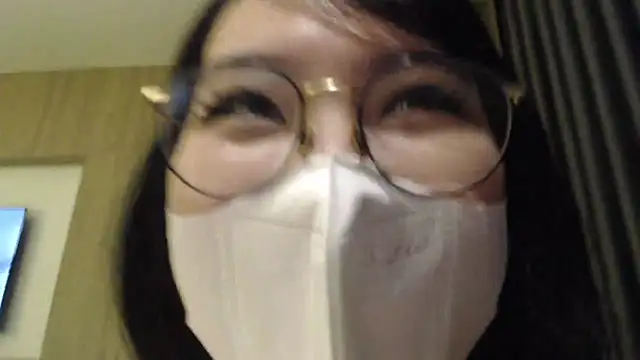 Snapshot of Onee-Chew chatting on October 11, 2025, 3:07 am Onee-Chew online show from October 11, 2025, 3:07 am