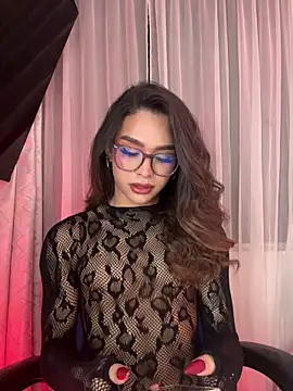 Snapshot of Samantha_Bernardo chatting on March 24, 2026, 4:01 am Samantha Bernardo online show from March 24, 2026, 4:01 am