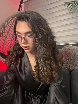 Snapshot of Samantha_Bernardo chatting on April 12, 2026, 4:05 am Samantha Bernardo online show from April 12, 2026, 4:05 am