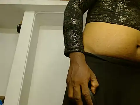 Snapshot of Akhilamolu_the_transsissy chatting on November 9, 2025, 8:13 pm Akhilamolu the transsissy online show from November 9, 2025, 8:13 pm