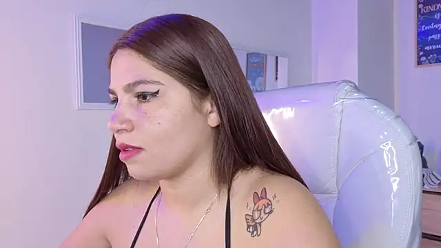 bluee hazell online show from November 27, 2025, 11:32 am