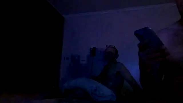 Snapshot of SoYouOwnMe1 chatting on December 5, 2025, 12:37 pm SoYouOwnMe1 online show from December 5, 2025, 12:37 pm