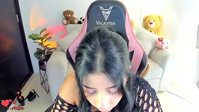 Snapshot of eval_lee18 chatting on March 8, 2026, 4:38 am eval lee18 online show from March 8, 2026, 4:38 am