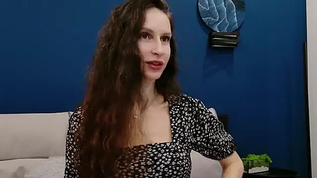 Mila Anders online show from June 11, 2026, 4:42 am
