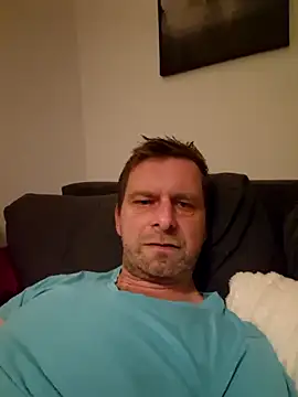 Snapshot of Mjn34 chatting on November 27, 2025, 6:36 am Mjn34 online show from November 27, 2025, 6:36 am