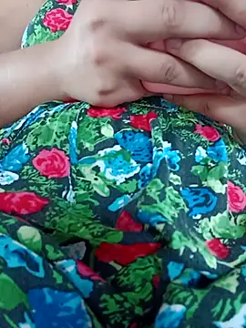 ValeriaSantos- online show from September 18, 2025, 12:30 pm