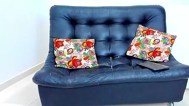 AlfredWalker online show from October 8, 2025, 1:01 pm