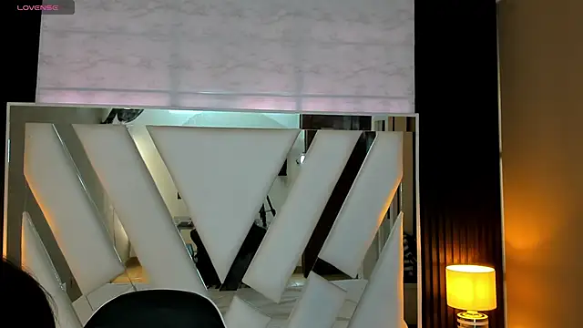 Snapshot of Linda4Petite chatting on November 23, 2025, 12:59 pm Linda4Petite online show from November 23, 2025, 12:59 pm