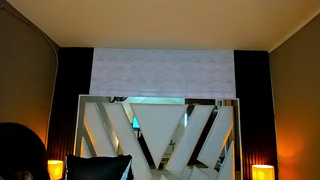 Snapshot of Linda4Petite chatting on October 12, 2025, 12:50 pm Linda4Petite online show from October 12, 2025, 12:50 pm