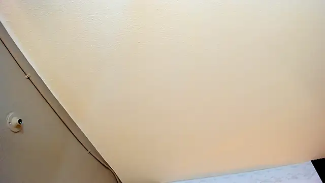 Snapshot of Linda4Petite chatting on November 8, 2025, 6:11 pm Linda4Petite online show from November 8, 2025, 6:11 pm