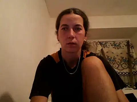 Snapshot of Tamilashaa chatting on November 1, 2025, 6:13 pm Tamilashaa online show from November 1, 2025, 6:13 pm