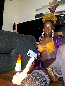 Snapshot of lynnkatrina chatting on November 7, 2025, 6:12 pm lynnkatrina online show from November 7, 2025, 6:12 pm