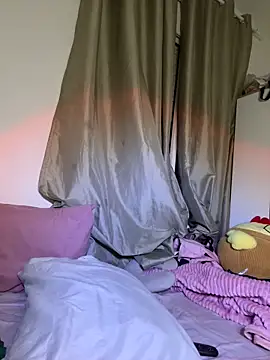 morrocoXcute online show from June 4, 2026, 9:52 pm