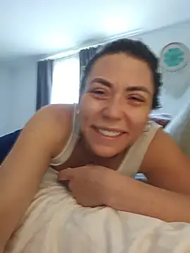 Snapshot of Ellie-L-Elizabeth chatting on June 25, 2026, 3:39 pm Ellie-L-Elizabeth online show from June 25, 2026, 3:39 pm