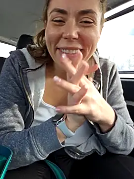 Snapshot of Ellie-L-Elizabeth chatting on February 24, 2025, 5:20 pm Ellie-L-Elizabeth online show from February 24, 2025, 5:20 pm