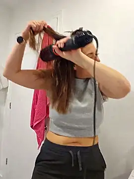 Snapshot of Ellie-L-Elizabeth chatting on September 11, 2025, 1:27 am Ellie-L-Elizabeth online show from September 11, 2025, 1:27 am