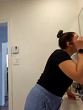 Snapshot of Ellie-L-Elizabeth chatting on September 23, 2025, 8:38 pm Ellie-L-Elizabeth online show from September 23, 2025, 8:38 pm