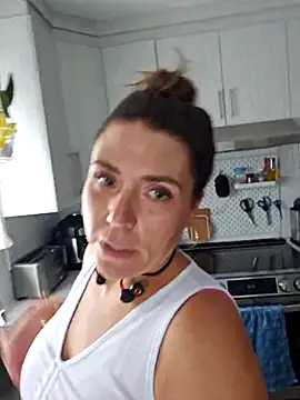 Snapshot of Ellie-L-Elizabeth chatting on September 11, 2025, 4:07 pm Ellie-L-Elizabeth online show from September 11, 2025, 4:07 pm