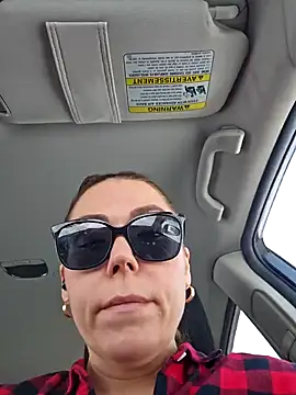 Snapshot of Ellie-L-Elizabeth chatting on February 18, 2025, 2:27 pm Ellie-L-Elizabeth online show from February 18, 2025, 2:27 pm