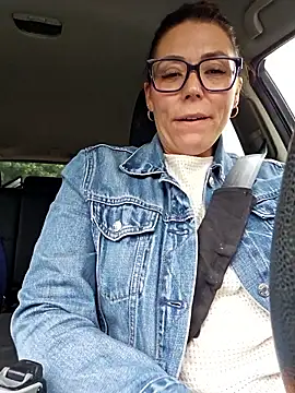 Snapshot of Ellie-L-Elizabeth chatting on September 25, 2025, 2:45 pm Ellie-L-Elizabeth online show from September 25, 2025, 2:45 pm