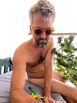 ch33kyman online show from March 1, 2025, 10:13 am