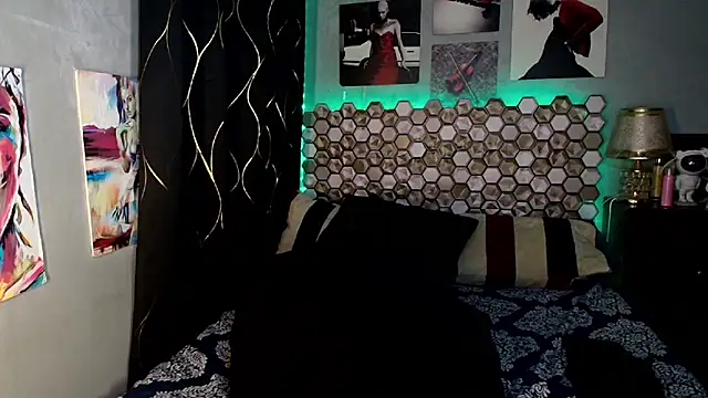 Snapshot of Hot_Metallica69 chatting on November 10, 2025, 8:36 pm Hot Metallica69 online show from November 10, 2025, 8:36 pm