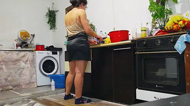 SquirtyMellissaLabia online show from February 12, 2026, 4:51 pm