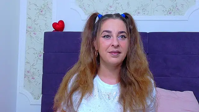 KarinaNoir online show from July 22, 2026, 4:03 am