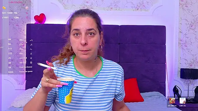 KarinaNoir online show from June 22, 2026, 4:09 am