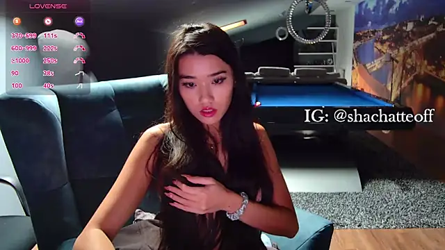 Snapshot of shachatteof chatting on October 8, 2025, 8:49 am shachatteof online show from October 8, 2025, 8:49 am