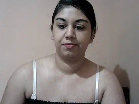 bellachow10 online show from April 29, 2026, 6:06 am