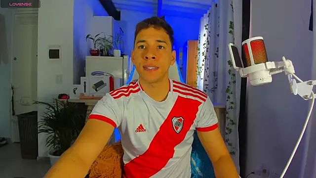 Snapshot of petter_coleman_ chatting on March 5, 2026, 10:05 pm petter coleman online show from March 5, 2026, 10:05 pm