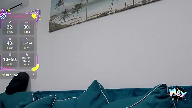 crystalmoon    online show from October 6, 2025, 10:10 pm