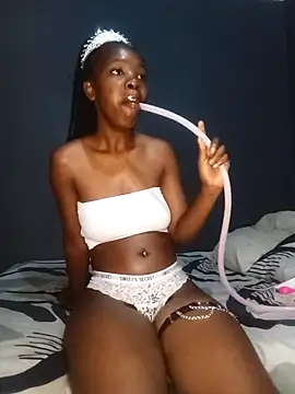 Snapshot of SheisBlacq chatting on November 26, 2025, 8:53 pm SheisBlacq online show from November 26, 2025, 8:53 pm