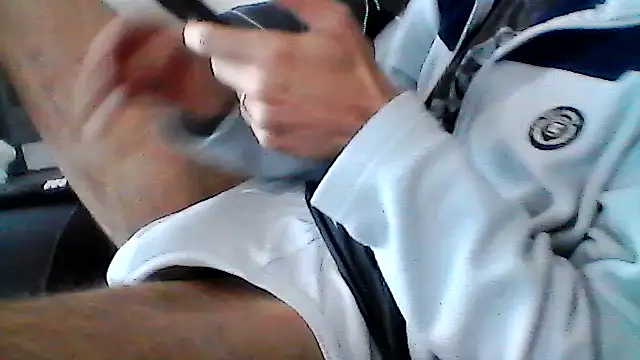 mickzizi online show from November 13, 2025, 10:52 am