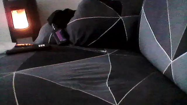 mickzizi online show from December 18, 2025, 9:58 am