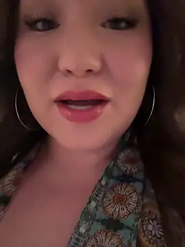 RosieDixx online show from March 22, 2026, 5:21 am