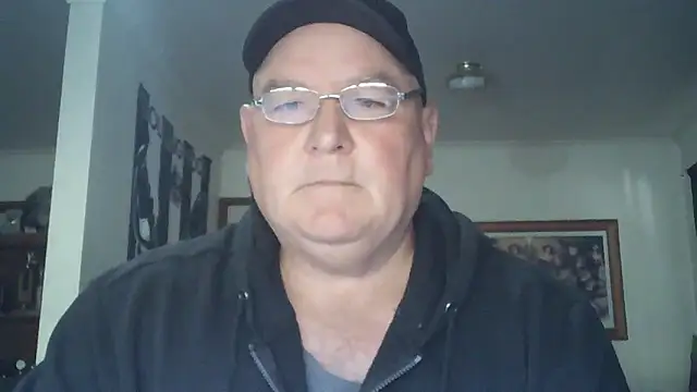 Snapshot of HOTANAL chatting on December 1, 2025, 10:21 pm HOTANAL online show from December 1, 2025, 10:21 pm