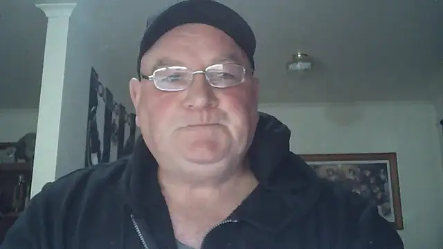 Snapshot of HOTANAL chatting on November 8, 2025, 10:35 pm HOTANAL online show from November 8, 2025, 10:35 pm